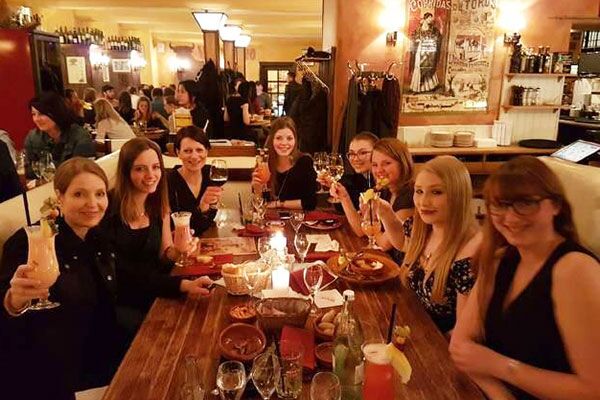 Weihnachtsfeier 2016 mit dem gesamten Team der Praxis Dr. med. Aletta Eberlein Bamberg