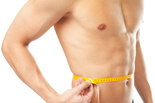 Störende Fettpolster, die sich einer Diät und sportlichen Aktivitäten hartnäckig widersetzen, können mit einer Fettabsaugung gezielt und dauerhaft entfernt werden.